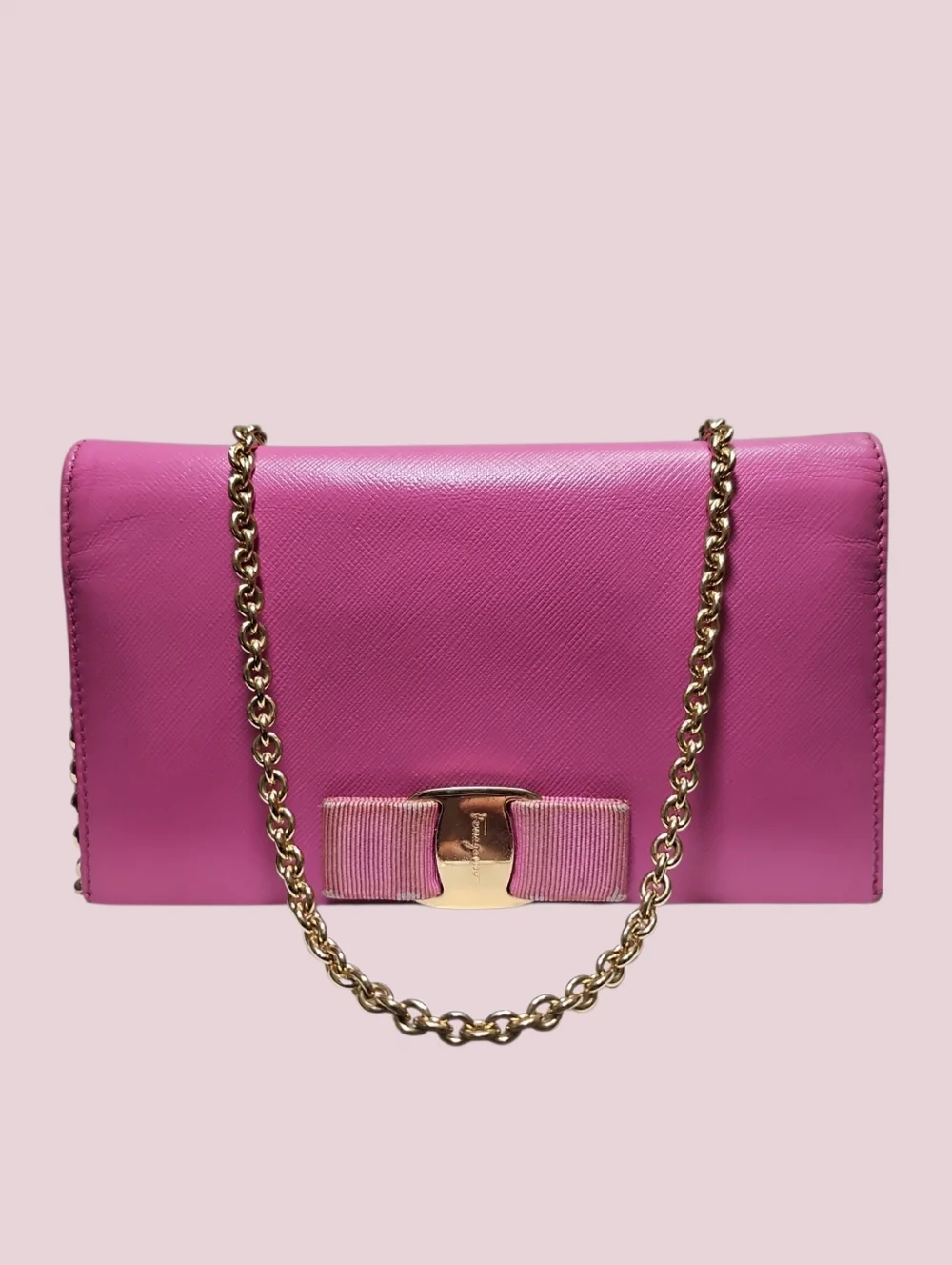 Salvatore Ferragamo Miss Vara Wallet On Chain - Picture 1 of 14